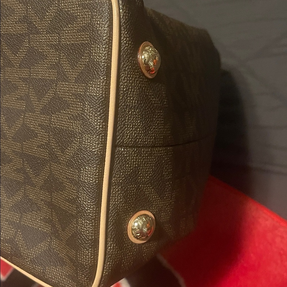 MICHAEL KORS LARGE MONOGRAM SPEEDY AND WALLET - Picture 7 of 10